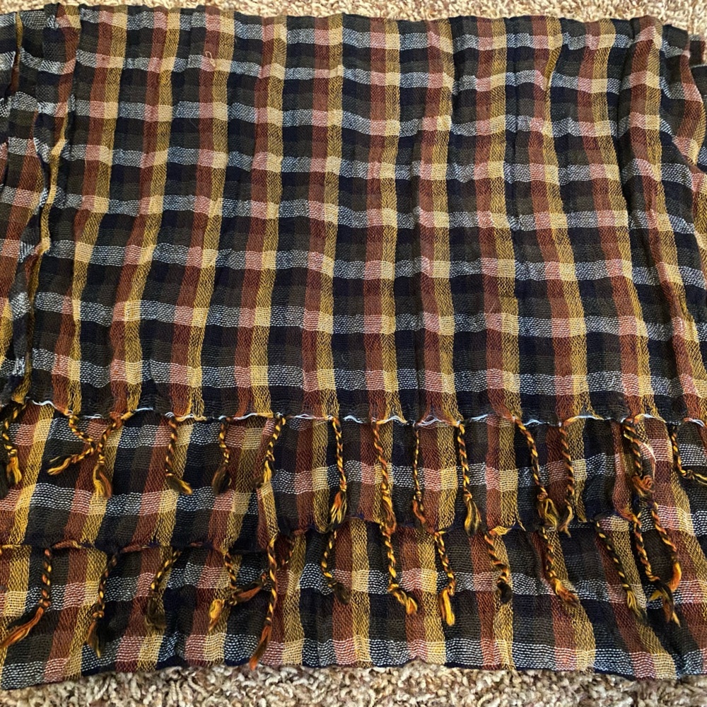 ⭐️5/$15! 8 Scarf Bundle! - Picture 2 of 16